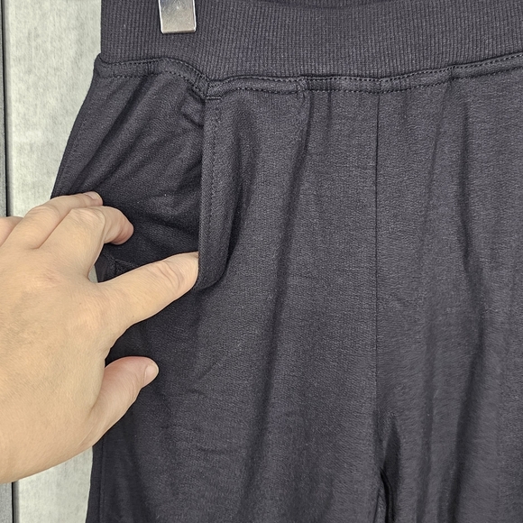 Matilda jane ruffle pants size 6T black NWT - Picture 2 of 4